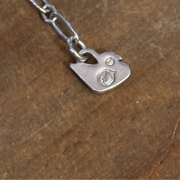 Swarovski paved crystal heart pendant necklace - Picture 5 of 7